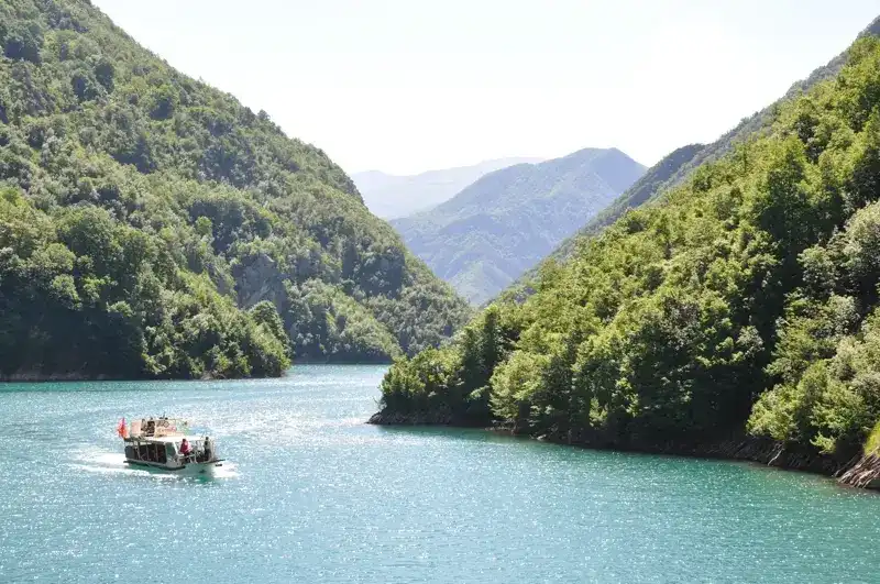 Boat on Komani Lake